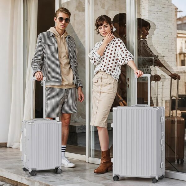 AnyZip 2-Piece Set 20/28-Inch Aluminium Frame Suitcases Silver